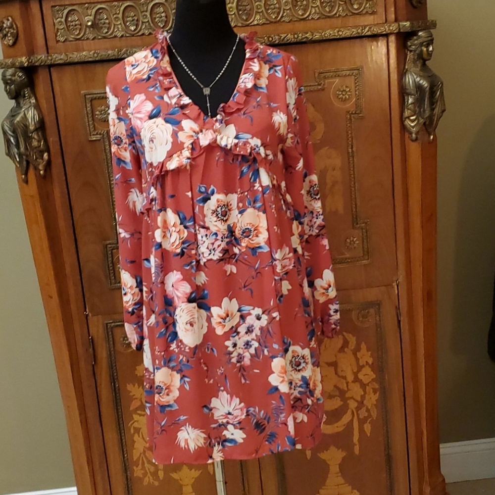 NEW PINK LILLY Floral Dress SMALL